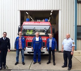 Im Oktober fanden Gespräch zwischen dem KFV, der Kreibrandmeisterei und der GMB Glasmanufaktur Brandenburg GmbH statt. vlnr: Robert Buder (Vorstandsvorsitzender KFV), René Arndt, Rüdiger Hirsch,Karsten Zeisig und Kreisbrandmeister Stefan Grothe )
