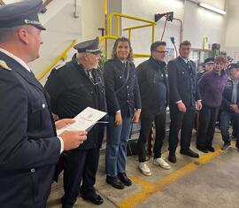 Eintritt zwei neuer Kameraden und einer Kameradin in die Feuerwehr Preschen