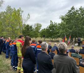 Gedenkveranstaltung in Ehrenhain Spree-Neiße anlässlich 25.jährigem Gedenktag