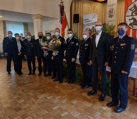 Das Brandenburger Feuerwehr-Eherkreuz in der Stufe Silber ging an Hauptbrandmeister Bernd Runneck (FF Spremberg OW Schwarze Pumpe) und Hauptbrandmeister Martin Gloeckner (FF Forst/ OW Stadtkern)