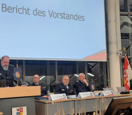 Jörg Fischer berichtet über die Arbeit des Vorstandes