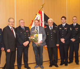 v.l. Kreisbrandmeister Kam. Wolfhard Kätzmer, Landrat Harald Altekrüger, Ehrenstadwehrführer Kam. Bernd Frommelt, allgemeiner Stellvertreter des Bürgermeisters der Stadt Forst (Lausitz) Jens Handreck, Stadtbrandmeister Kam. Andreas Britze, Vorsitzender des Kreis&shy;feuerwehr&shy;verbandes Spree-Neiße e.V.  und Vorsitzender des UV 2 Kam. Matthias Geigk