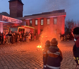 Zum Glück wusste ein Kind die Nummer des Notrufes und die Jugendfeuerwehr konnte schnell vor Ort sein