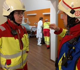 rechts ORGL Alexander Garau im Gepräch