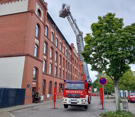 Der Kreisverwaltung mal aufs Dach steigen - das geht bei der Freiwilligen Feuerwehr