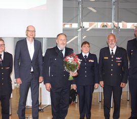 Kamerad René Schulze (OW Peitz) wurde mit dem Ehrenzeichen der Landesjugendfeuerwehr Brandenburg in Gold ausgezeichnet.