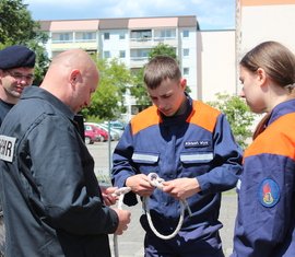 Pilotprojekt Wahlpflichtfach Feuerwehr erfolgreich